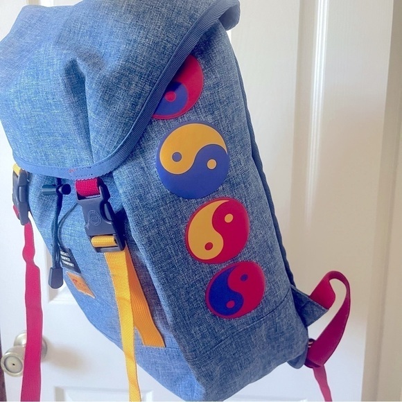 Herschel Supply & Co Y2K Backpack Yin Yang Pattern Vintage Blue Red Yellow - Picture 1 of 16
